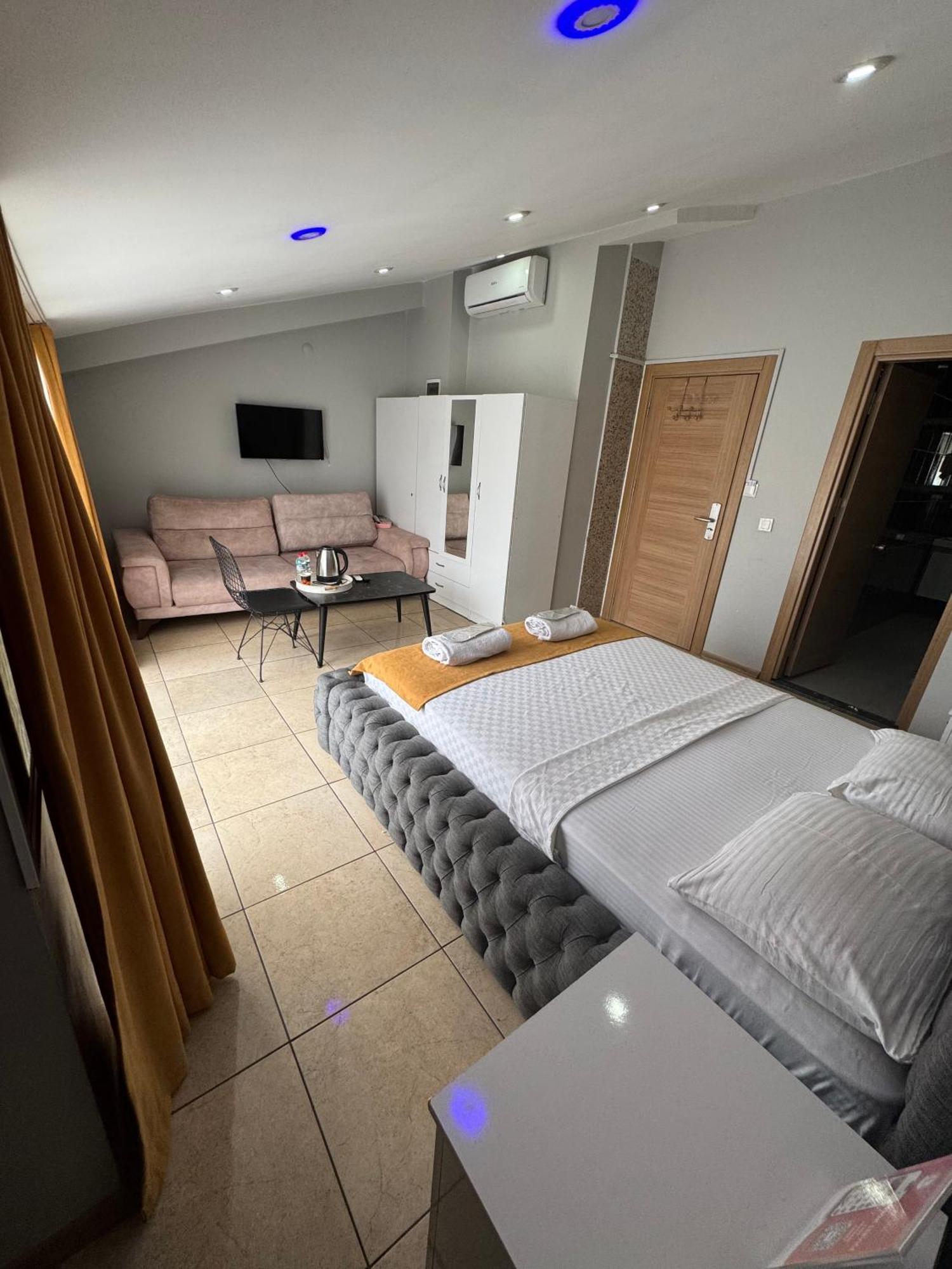Esen Life Hotel イスタンブール エクステリア 写真